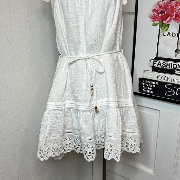 Kivari Isla White Cotton Mini Dress Size 6US - Picture 6 of 10